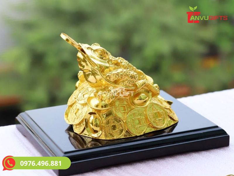 quà tặng lưu niệm để bàn làm việc